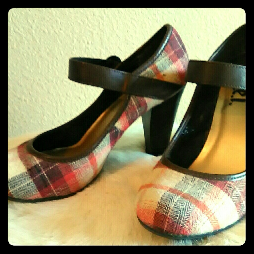 L.E.I heels