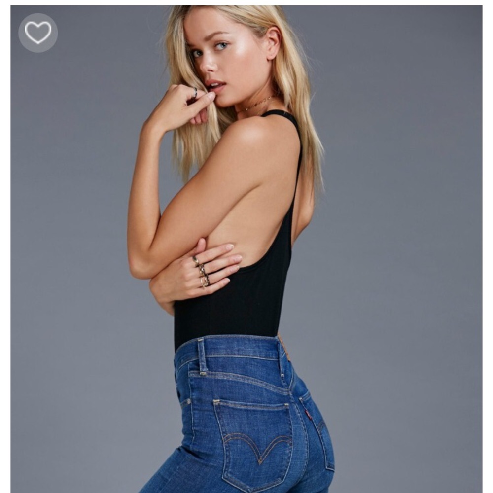 LEVIS Mile High Super Skinny size 27