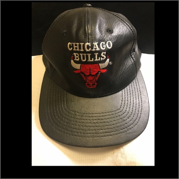 90\'s Retro Chicago Bulls Snap Back