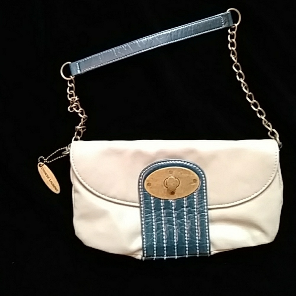 Chinese Laundry small bag - 5 1/2 x 10 inches