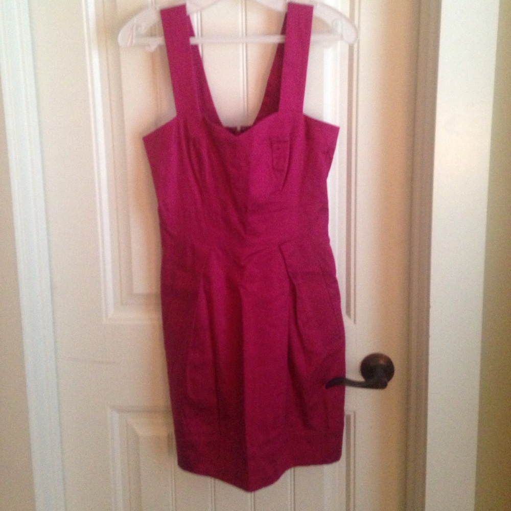 Sweetheart dress with pockets and only worn once!
