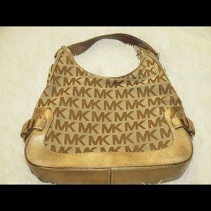 Authentic Michael Kors Shoulder Bag