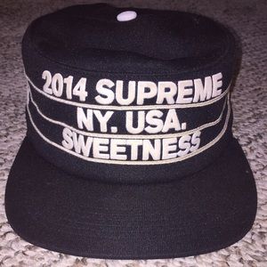 SUPREME Pro Bowl Pillbox Cap