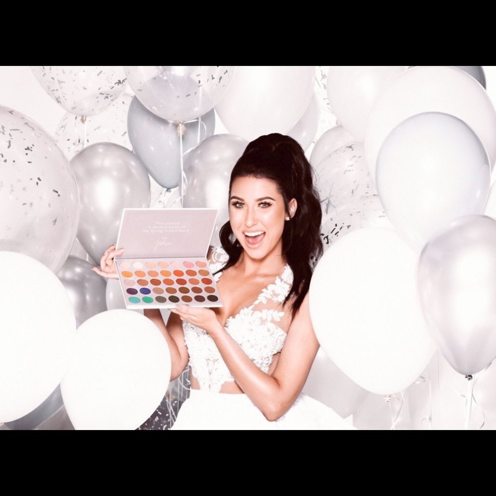 PRICE NEG Morphe x Jaclyn Hill