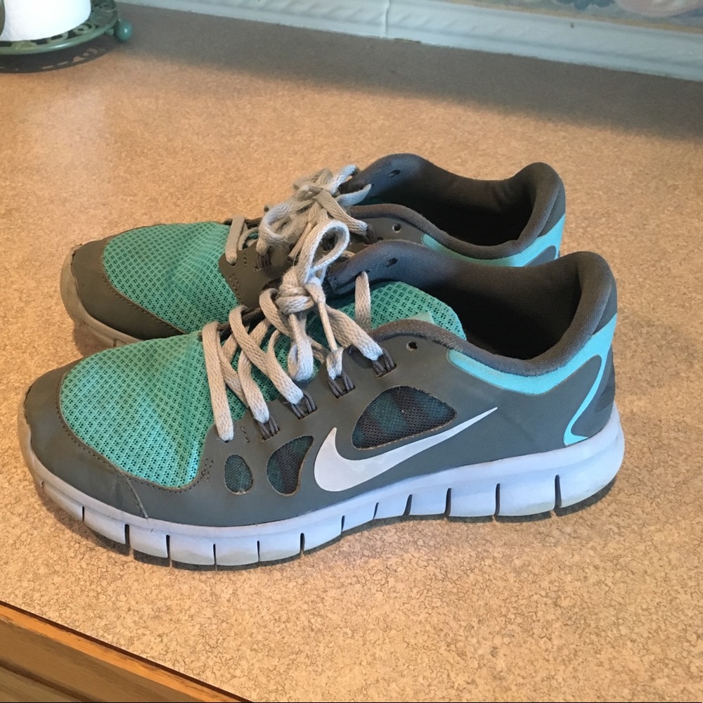 Nike Free 5.0 size 6 kids