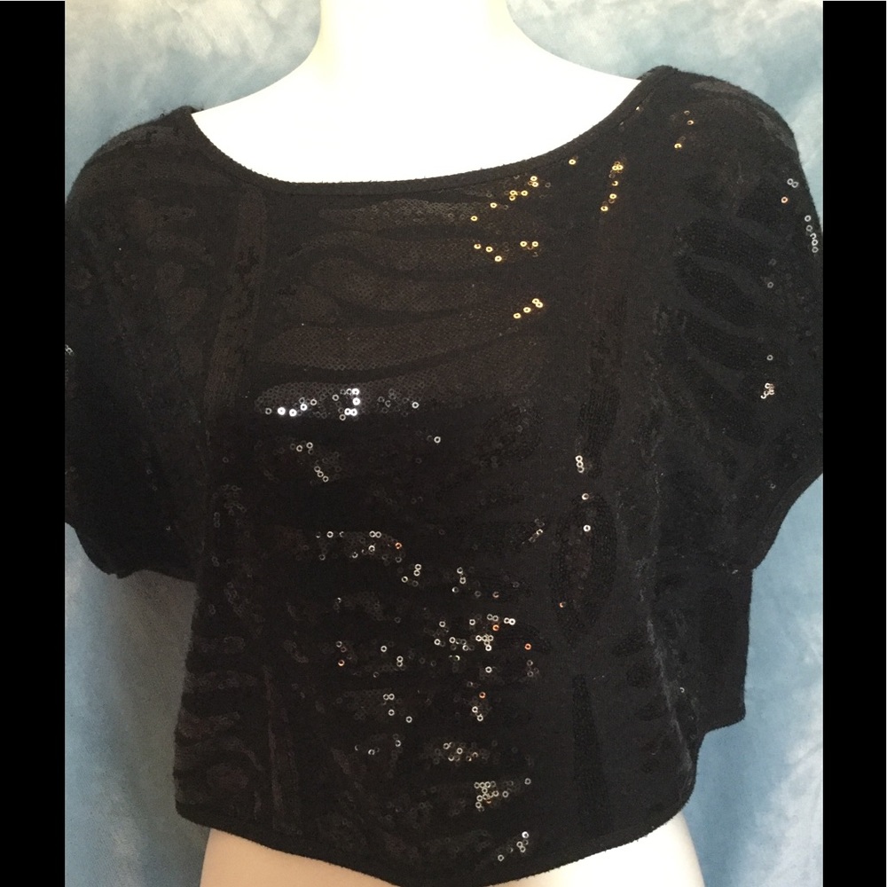 GORGEOUS SEQUIN CROP TOP