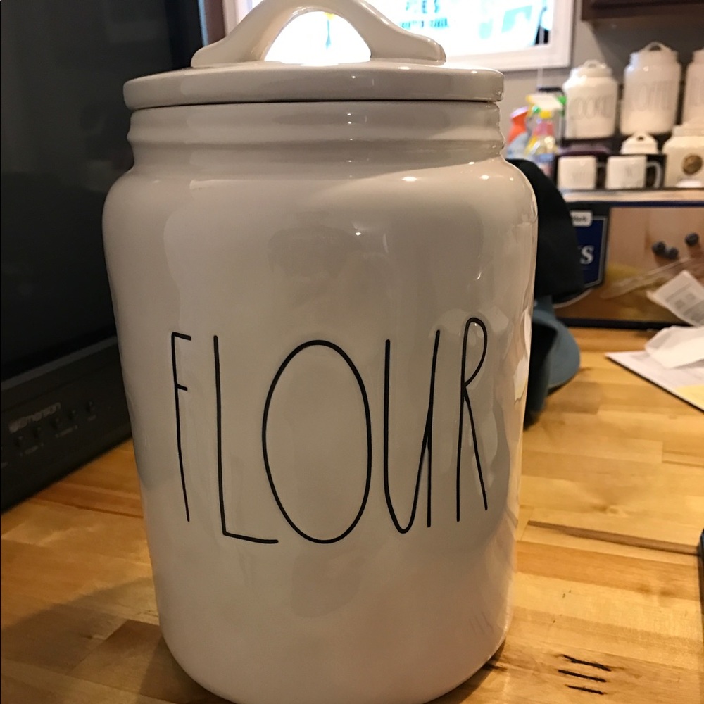 New Rae Dunn Flour