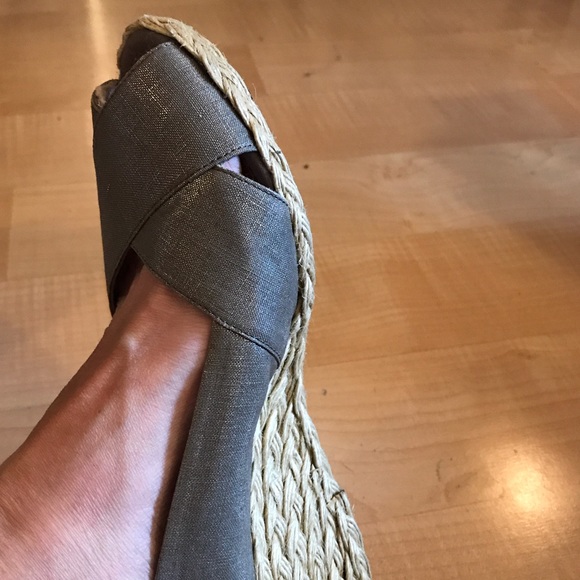 LAURENby Ralph Lauren wedges metallic linen US 8.5 - Picture 4 of 6