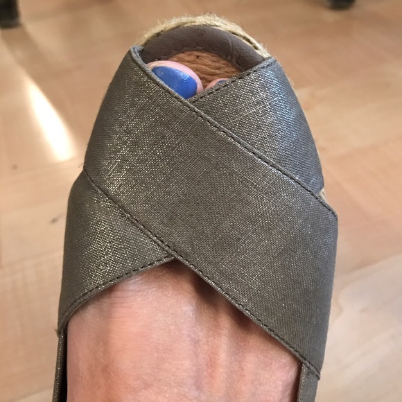 LAURENby Ralph Lauren wedges metallic linen US 8.5 - Picture 5 of 6