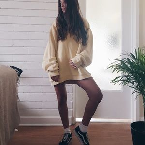 Men's oversized yellow sweater🌟