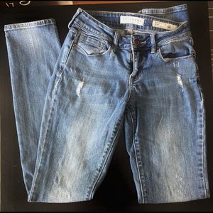Bullhead Low Rise Skinny Jeans Size 1R