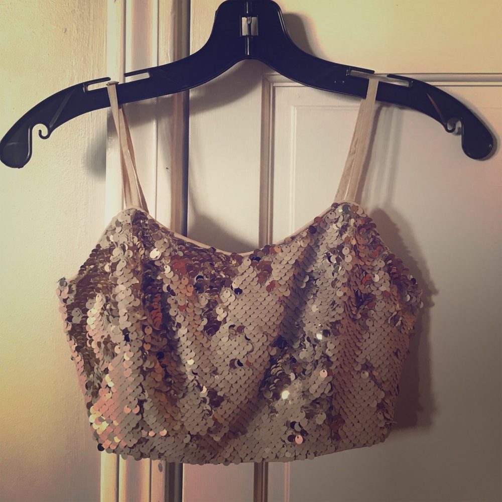Gold sequent crop top