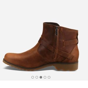 Teva de la vina waterproof leather ankle boot