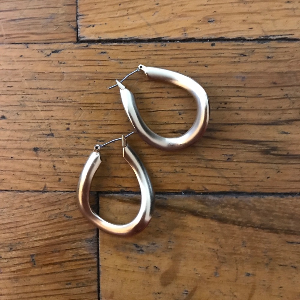 Lia Sophia faux gold modern style earrings