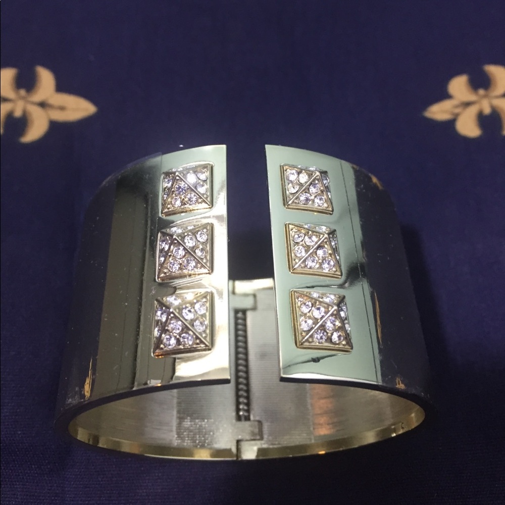 Victoria's Secret Bracelet Scuff Golden one size