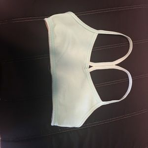 Ivivva athletica sports bra