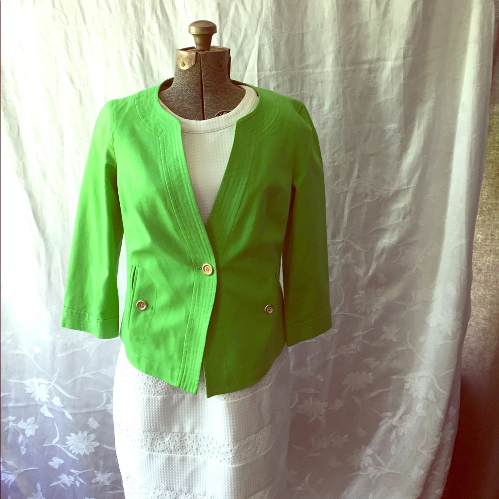 Talbots's woman short jean style jacket size 10p.
