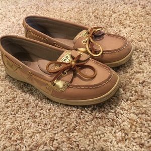 Sperry tan and gold shoes. Size 7.5