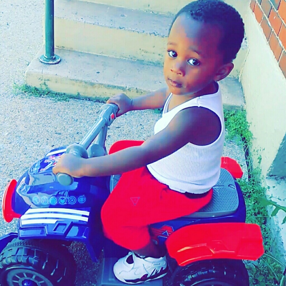 6v Marvel Captain America Toddler Quad - Picture 2 of 2