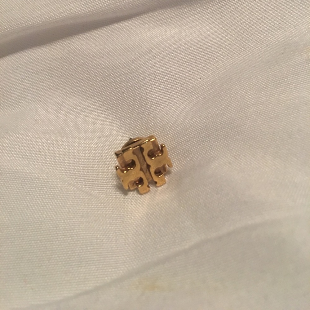 gold tory burch earring