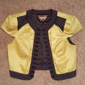 Military-style cropped vest