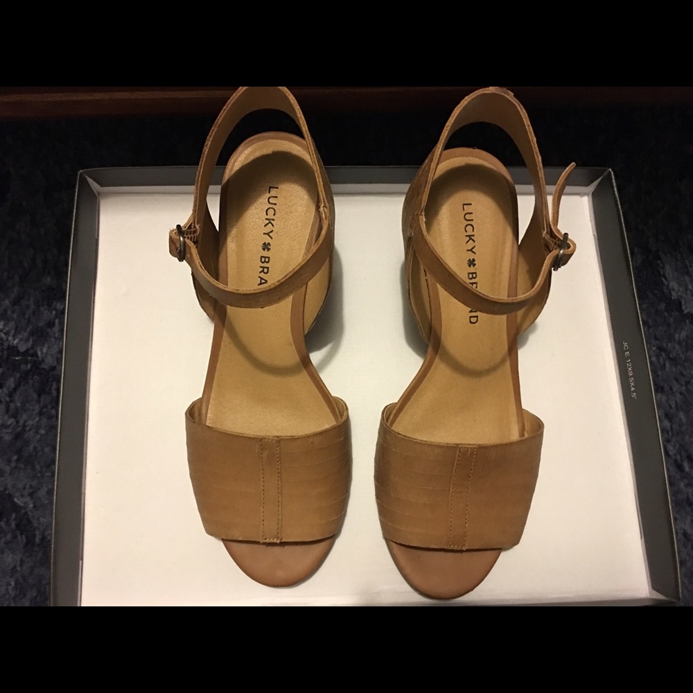 Lucky Brand Sandals