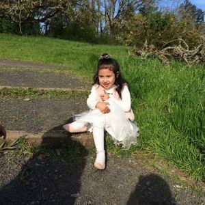 Meet your Posher, Nely