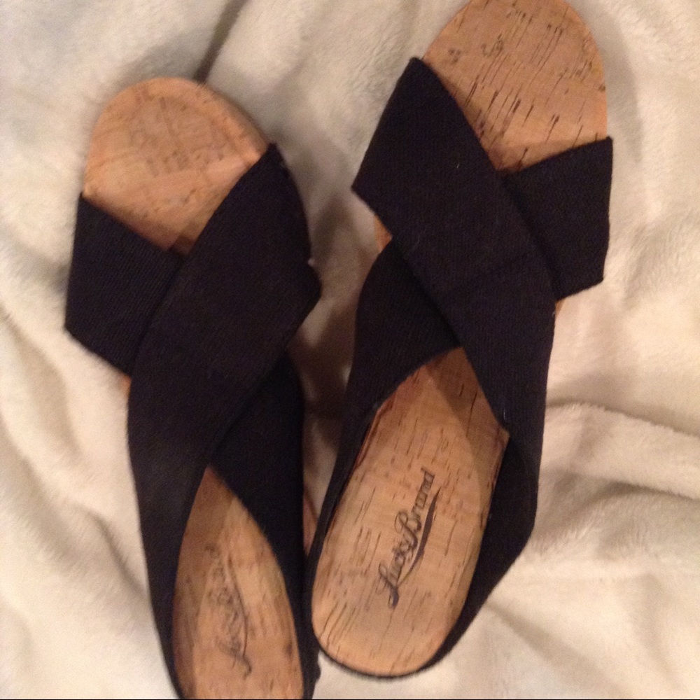 Black Criss Cross Wedges