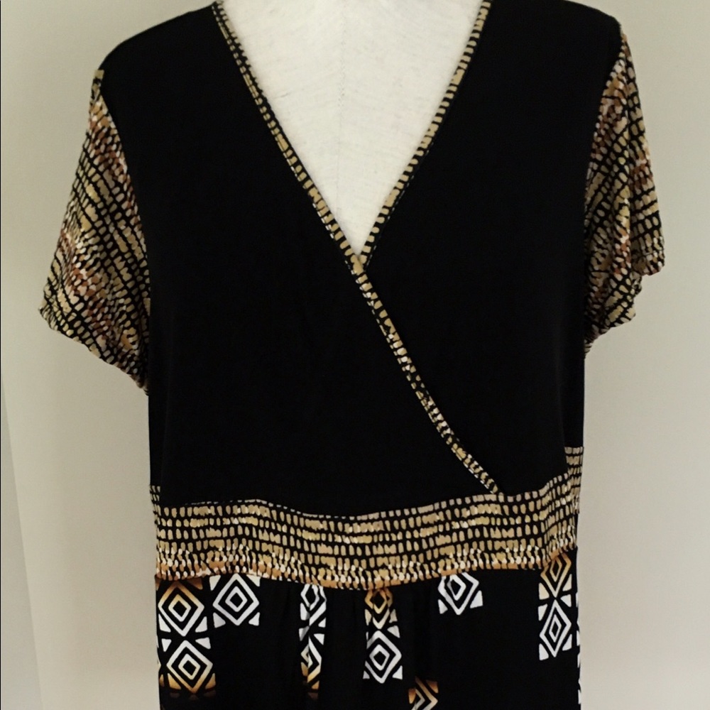 LIZ & CO. WOMAN "Black w/Geometric Print TUNIC" 2X