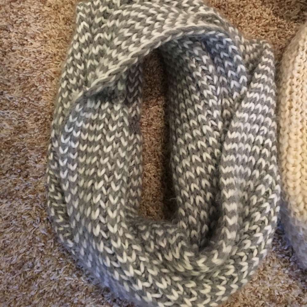 Scarves!! - Picture 2 of 5