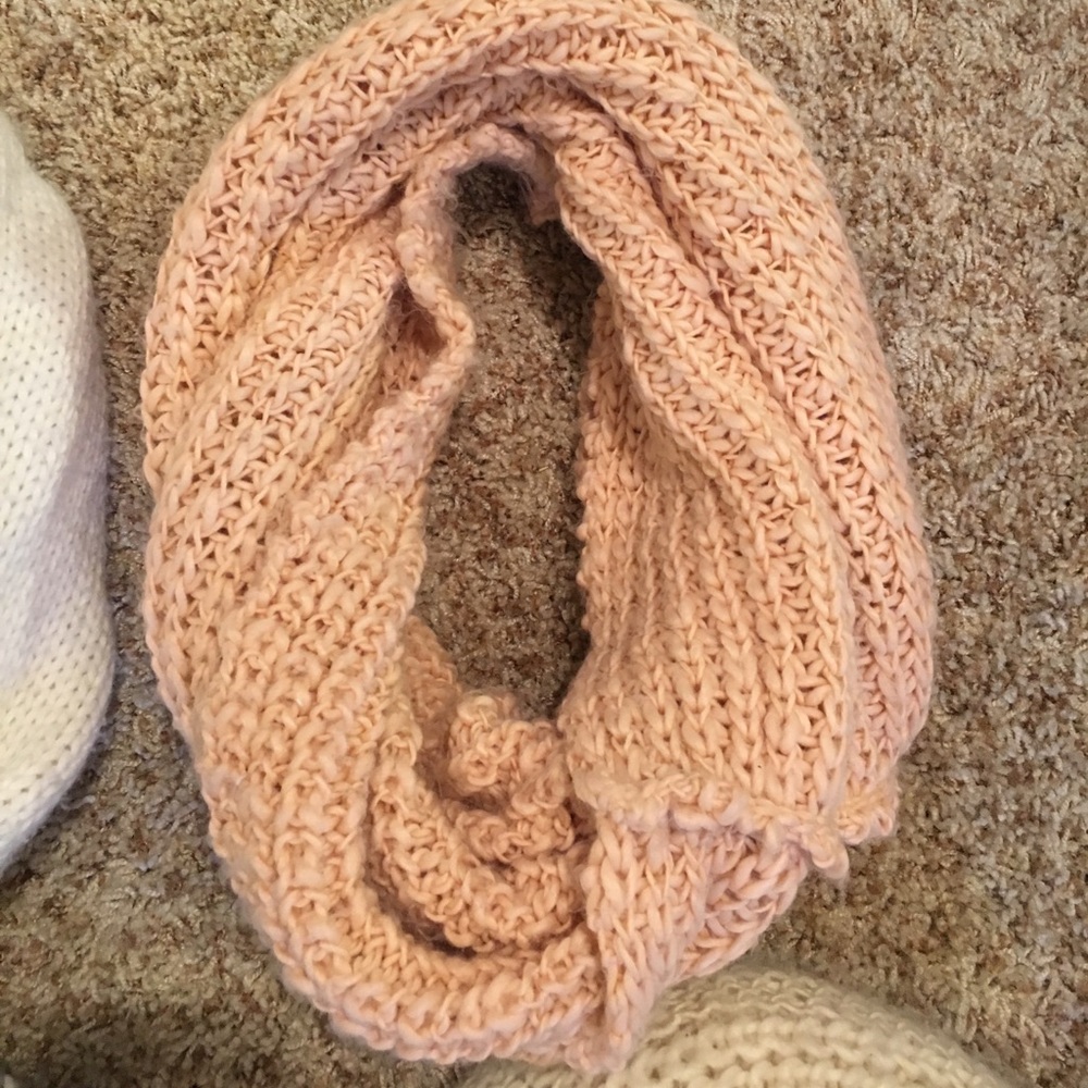 Scarves!! - Picture 4 of 5