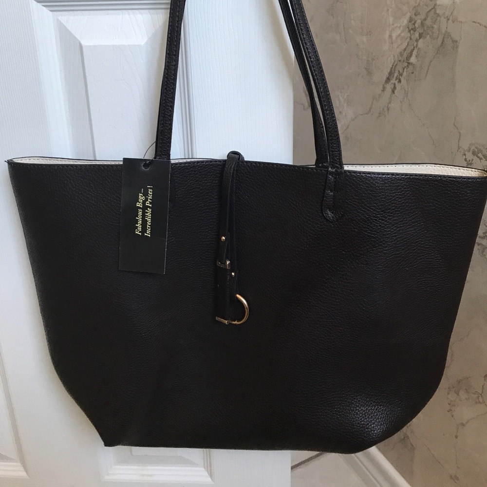 Modern reversible tote NWT