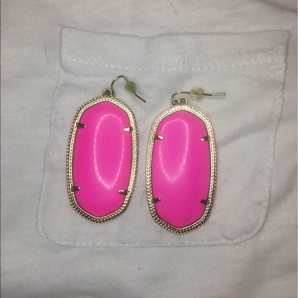 Kendra Scott earrings!!!