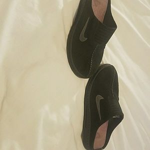 Nike clogs