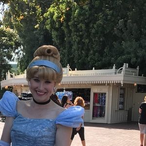 Meet your Posher, Rosa