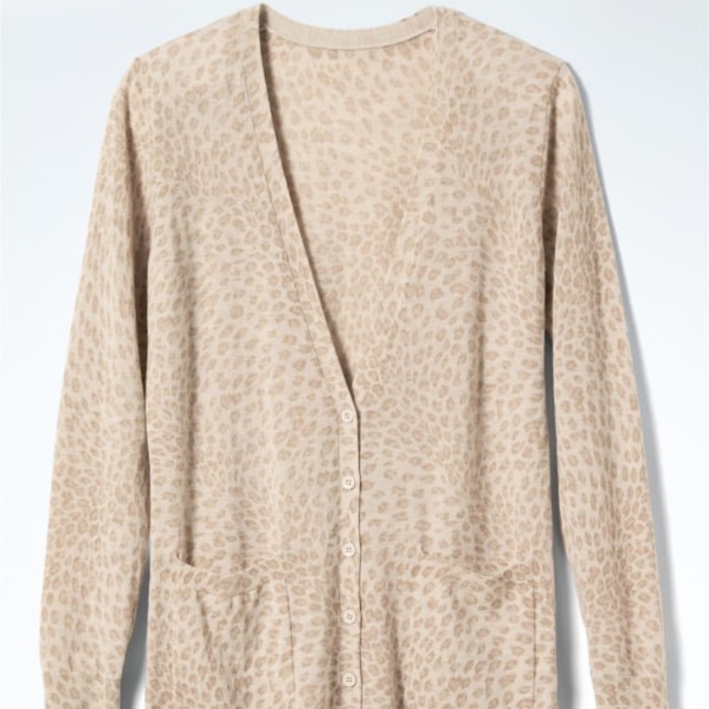 Gap Leopard spot cardigan