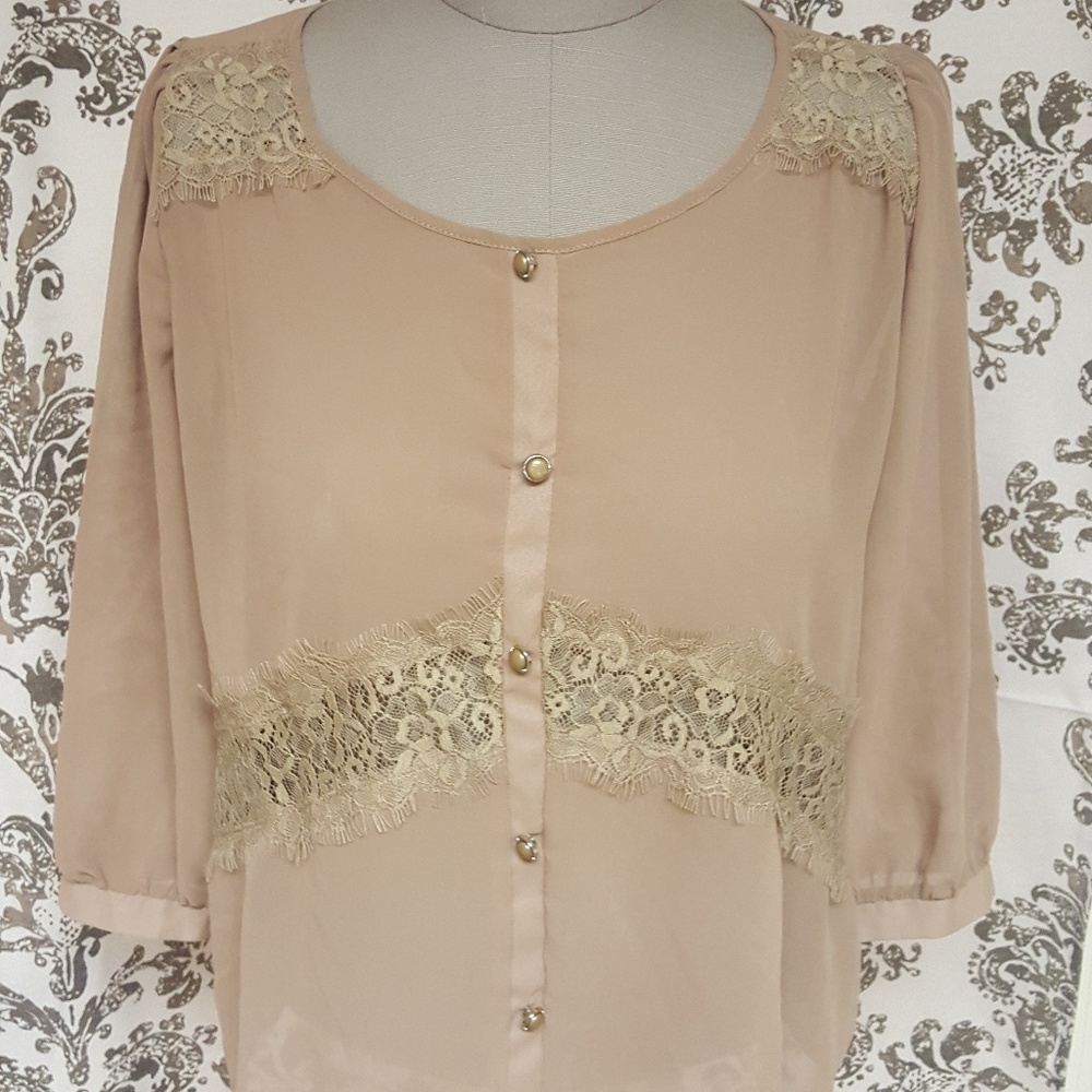 Chiffon top with lace detail
