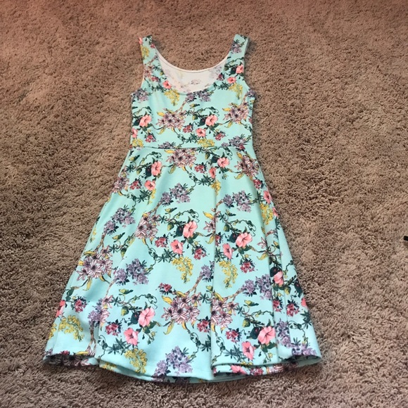 H&M Floral Skater Dress - Picture 2 of 3