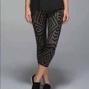 Lululemon Wunder Under Chevron Shuffle
