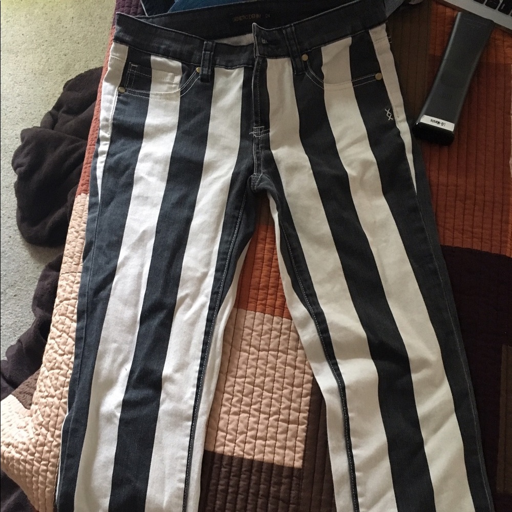 Genetic denim great condition liam straight jeans