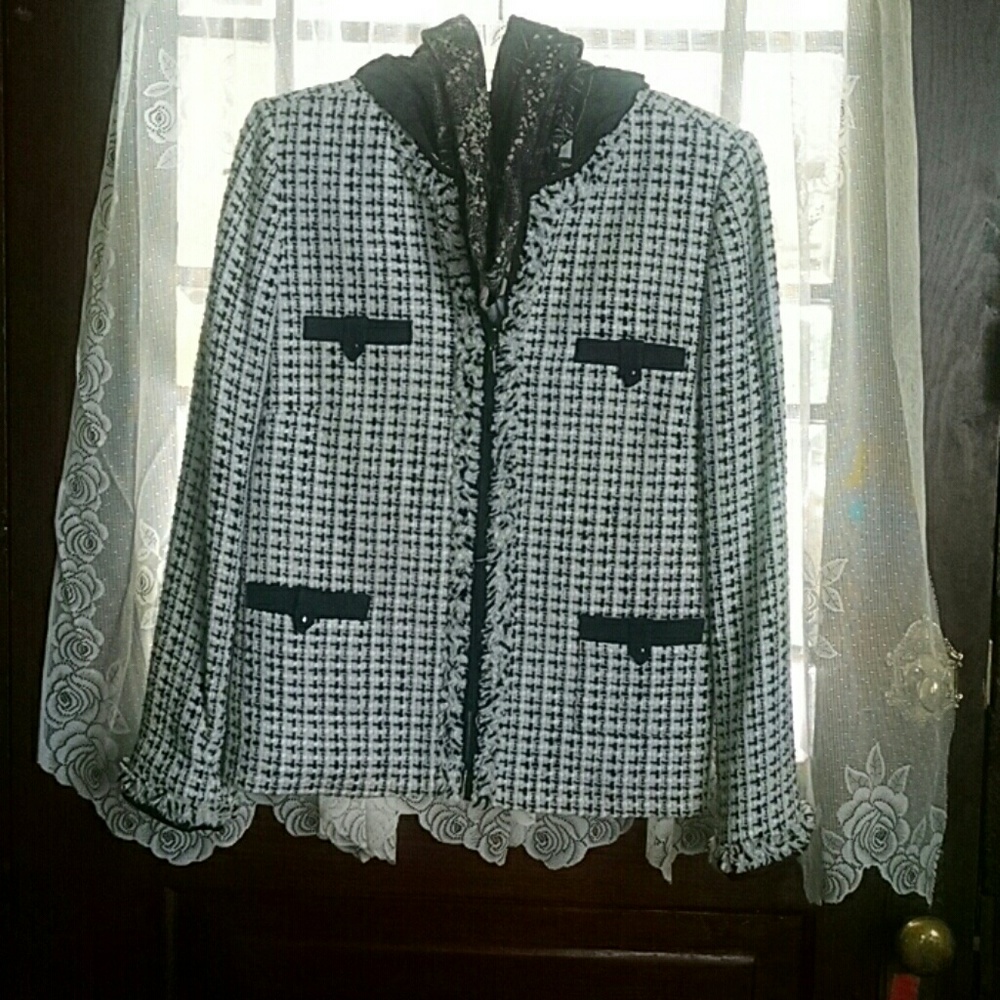 TAHARI Blazer