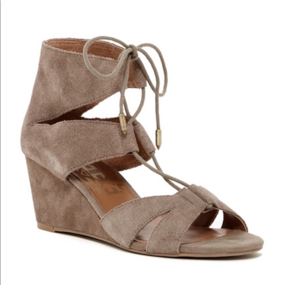 Dolce Vita Larana Chunky Sandal