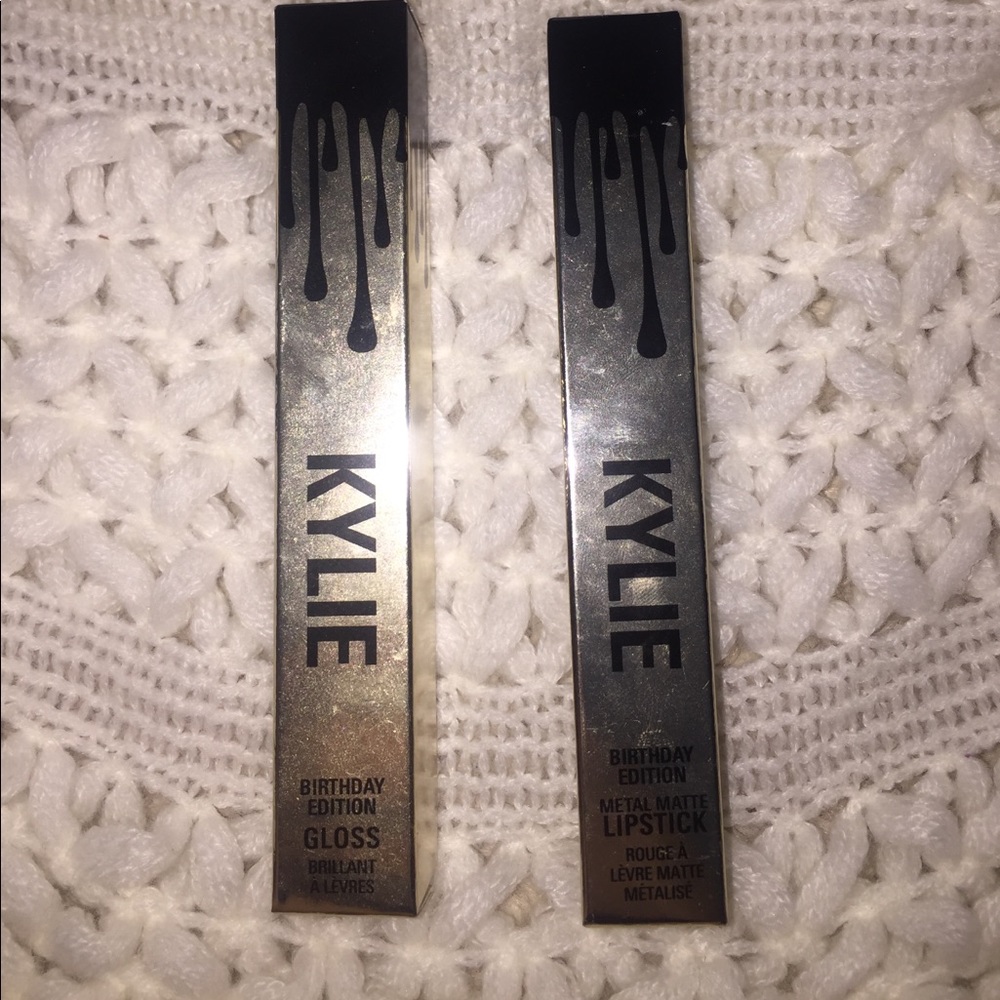 SOLD 🔴🔴🔴 Kylie Birthday Edition Gloss