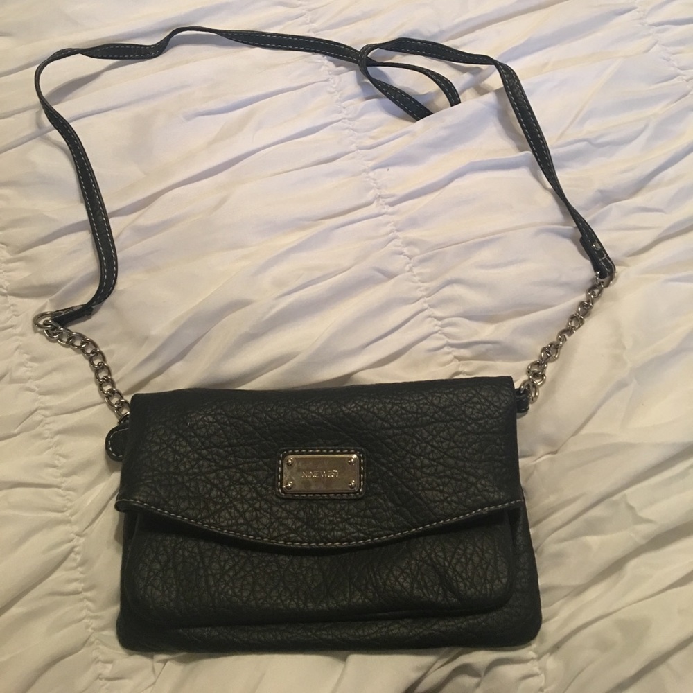 nine west shoulder bag