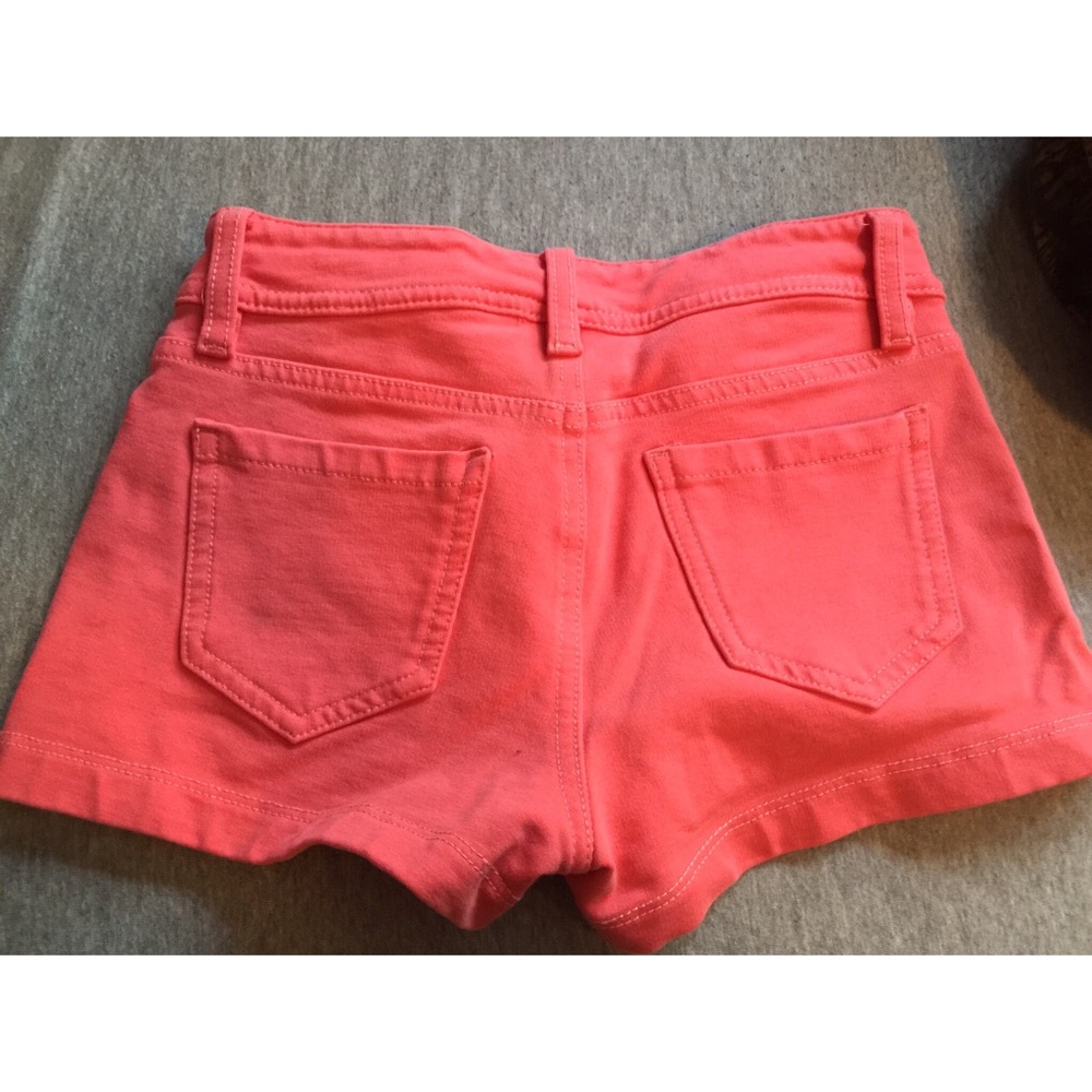 Shorts - Picture 2 of 2
