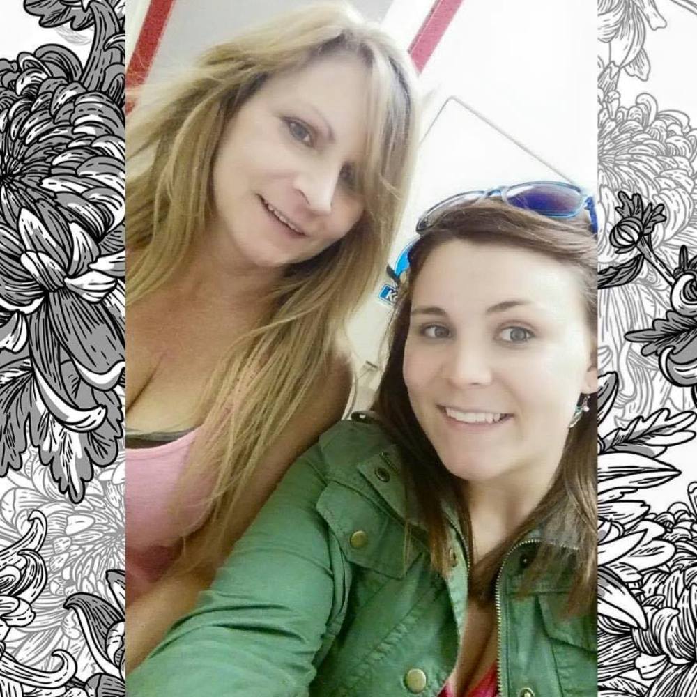 Meet your Posher, Dee