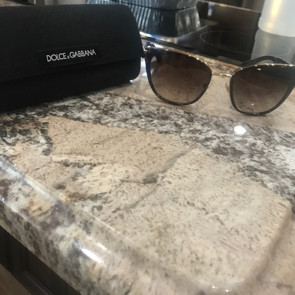 Dolce Gabbana sunglasses, comes with case!
