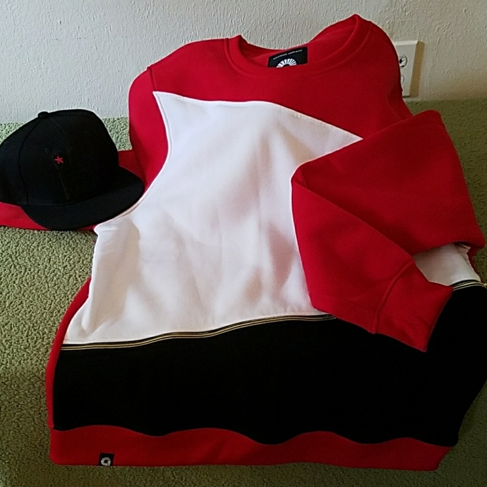 Akademiks Sweat Shirt