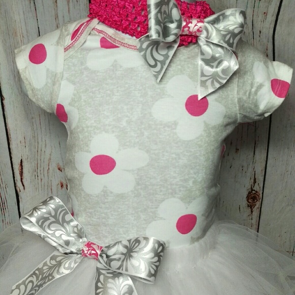 Adorable toddler tutu skirt outfit - Picture 2 of 4