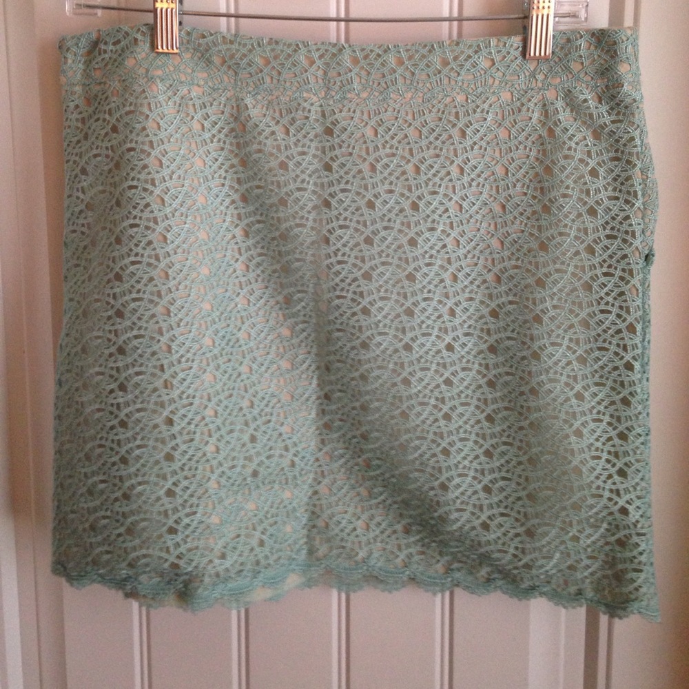 Skirt with pockets. Perfect for work